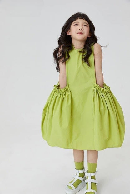 Trendy green outfit for girls with modern look

