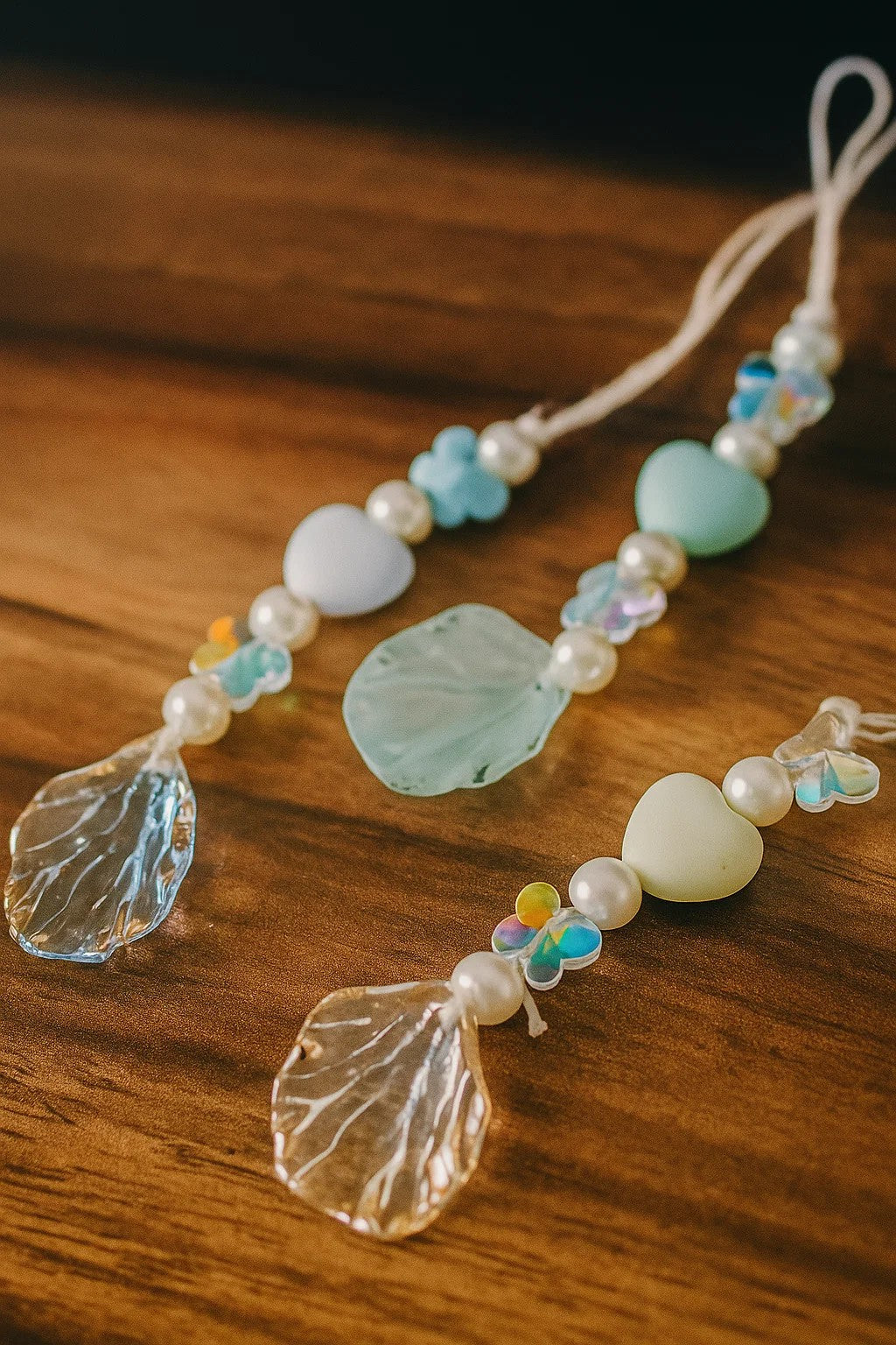 Aesthetic Beaded Phone Charm with Pearls, Butterfly Beads & Leaf Pendant – Cute Mobile Strap for Girls